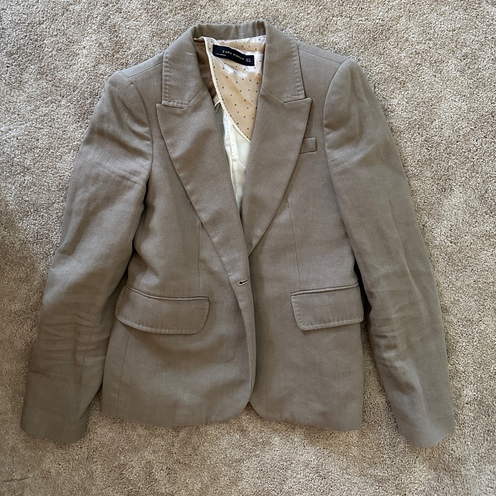 Zara Woman Blazer size M tan khaki color